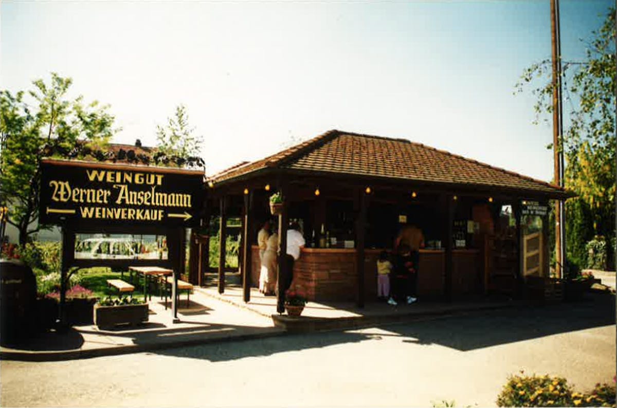 Weingut Anselmann Edesheim 1985 Eröffnung Weinprobierstand